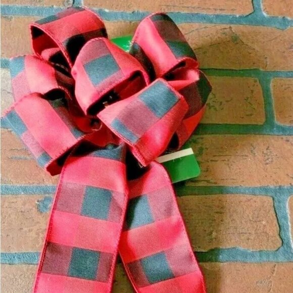 RED AND BLACK BUFFALO PLAID FARMHOUSE BOW ~ WIRED RIBBON ~ 9" x 15" - Picture 2 of 3